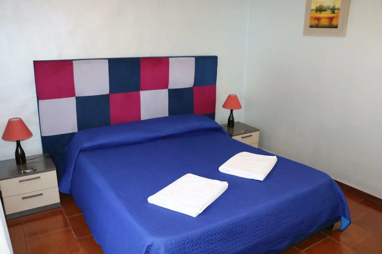 Bed and Breakfast L'Elefante Катания 3*,